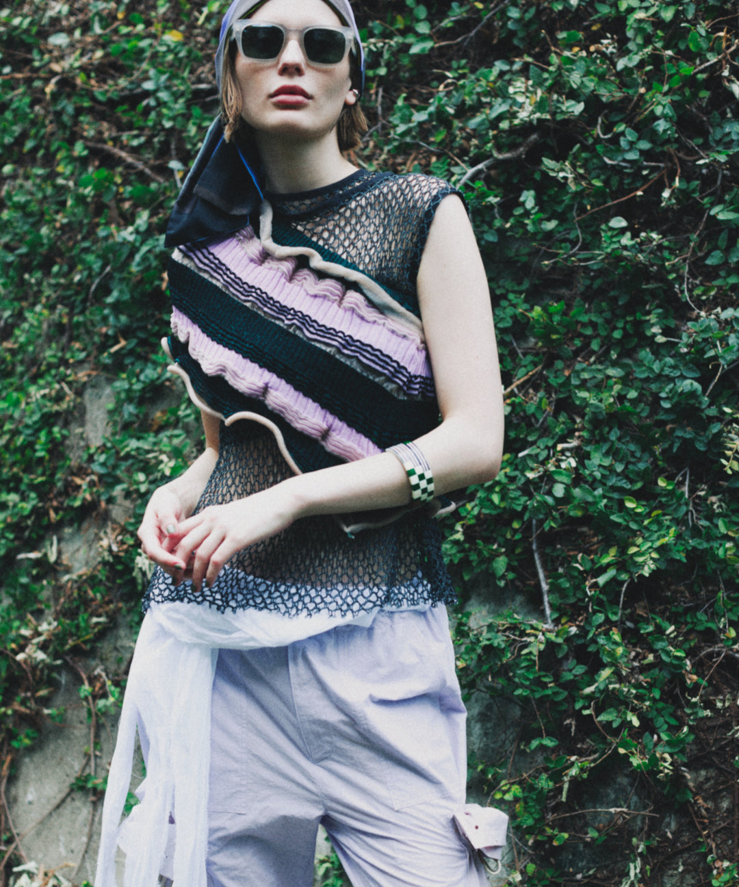 FRILLY BORDER KNIT BUSTIER