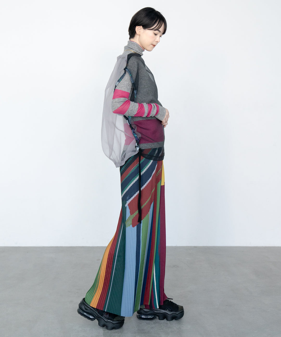 DIALOGUE PLEATED PANTS