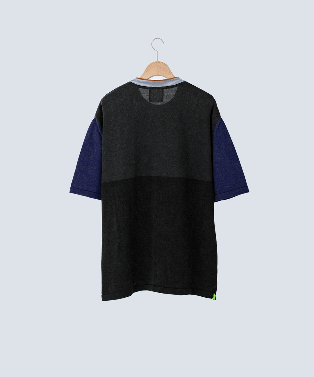LINE TONE T-SHIRT