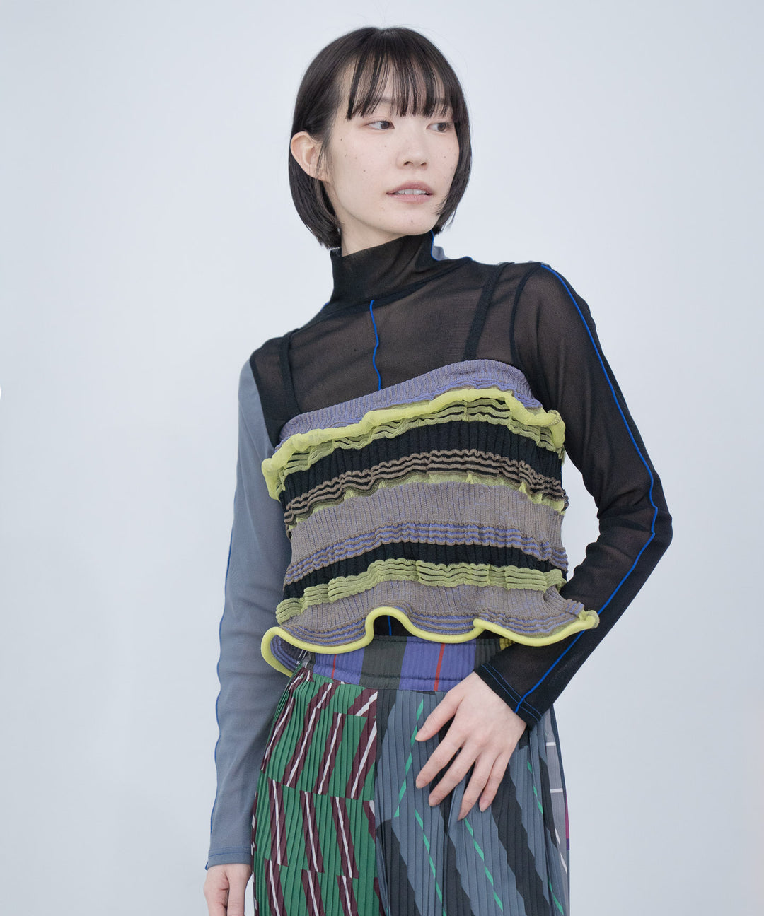 FRILLY BORDER KNIT BUSTIER