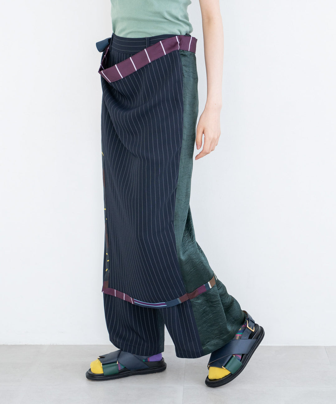 Multi-way sailor bottom