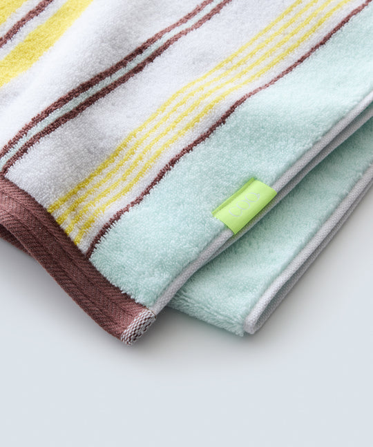 STRIPE VIBES TOWEL